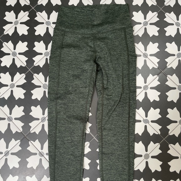 aerie Pants - Aerie AE Leggings Size M short